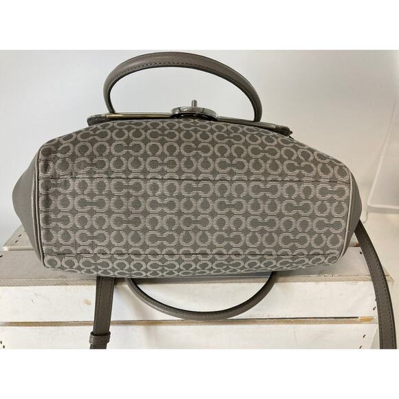 COACH 25215 MEDIUM SIZE GRAY SIGNATURE PRINT CROSSBODY BAG - Picture 9 of 15